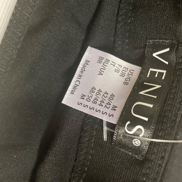 NEW Long Short Dress Black & White Venus Swimwear Size Medium - Picture 3 of 5